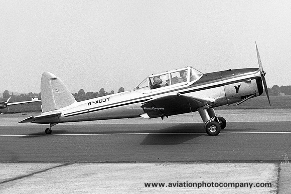 CAT DHC-1 Chipmunk G-AOJY (1966)