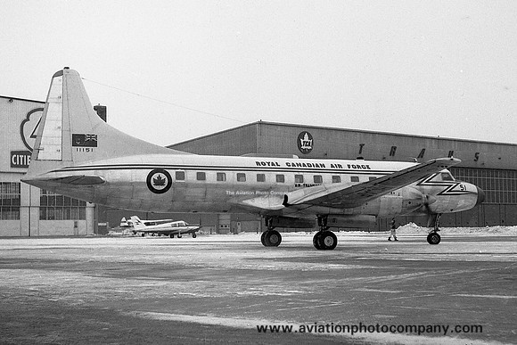Canadian Air Force 412 Squadron Canadair CL-66B Cosmopolitan (CC-109)11151 (1963)
