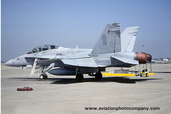 US Marines VMFA(AW)-121 McDonnell Douglas F/A-18D Hornet 164032/VK-03 (1991)