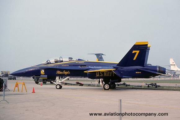 US Navy Blue Angels McDonnell Douglas F/A-18B Hornet 161943/7 (1991)