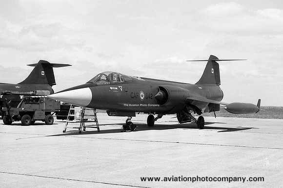 Canadian Air Force 1 CAG 421 Squadron Canadair CF-104 Starfighter 104842 (1973)