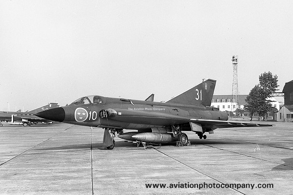 Swedish Air Force F10 SAAB Draken J-35F 35483/31 (1972)
