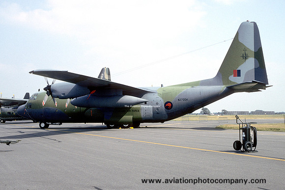 RNZAF 40 Squadron Lockheed C-130H Hercules NZ7004 (1994)