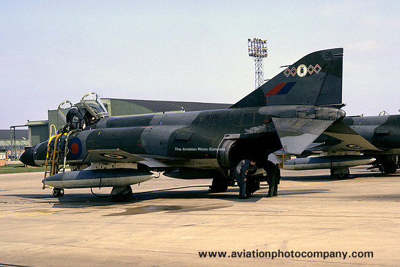 RAF 228 OCU 64 Squadron McDonnell F-4M Phantom FGR.2 XT911 (1974)