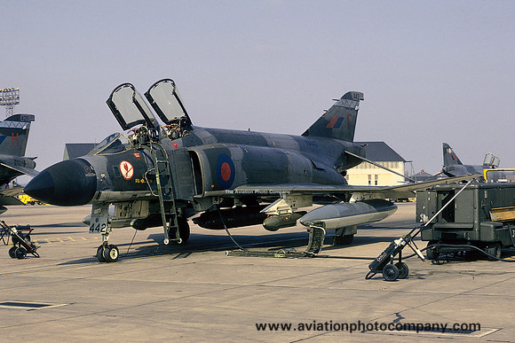 RAF 6 Squadron McDonnell F-4M Phantom FGR.2 XV442/F (1974)