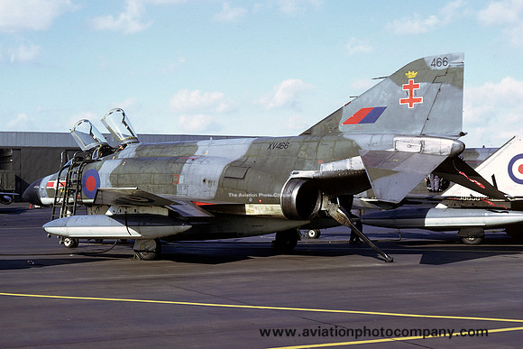RAF 41 Squadron McDonnell F-4M Phantom FGR.2 XV466 (1974)