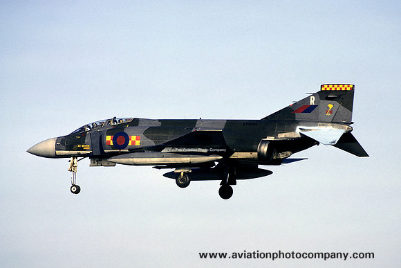 RAF 92 Squadron McDonnell F-4M Phantom FGR.2 XV498/R (1983)