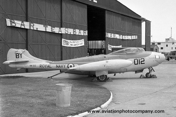Royal Navy AES Arbroath De Havilland Sea Venom FAW.20 WM512 (1959)