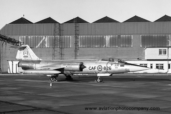 Canadian Air Force 1 CAG Canadair CF-104 Starfighter 104826 (1969)
