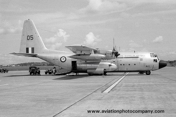 RAAF 36 Squadron Lockheed C-130A Hercules A97-205 (1966)