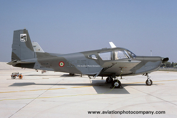 Italian Air Force 32 Stormo SIAI S-208M MM61971/32-55 (1994)