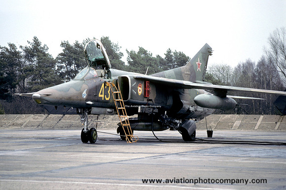 Russian Air Force 19 GIBAP Mikoyan MiG-27D Flogger 43 (1993)