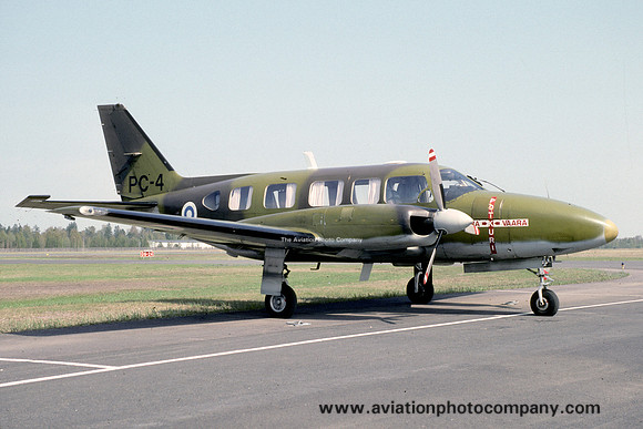 Finnish Air Force Piper PA-31-350 Navajo Chieftain PC-4 (1991)