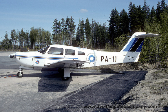 Finnish Air Force Piper PA-28RT-201 Arrow IV PA-11 (1994)