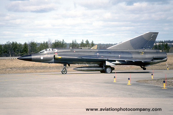 Finnish Air Force HavLLv11 SAAB Draken J-35B DK-204 (1992)