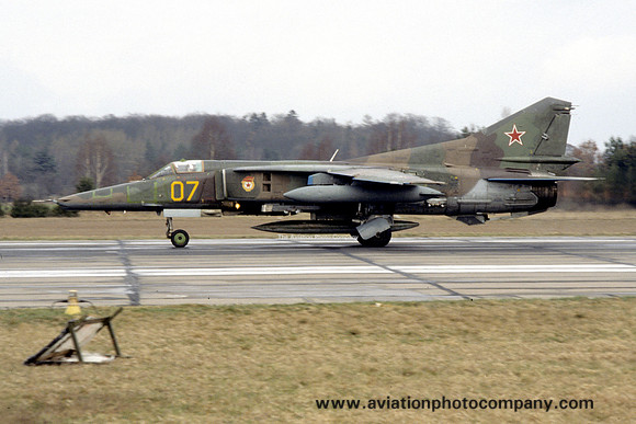 Russian Air Force 19 GIBAP Mikoyan MiG-27D Flogger 07 (1993)