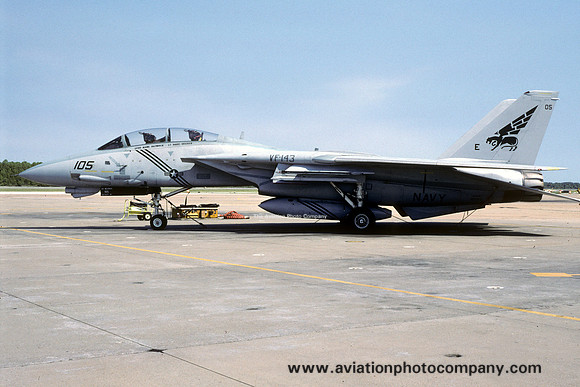 US Navy VF-143 F-14A Tomcat 162916/AG-105 (1991)