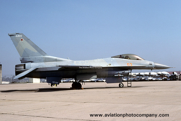 US Navy VF-126 F-16N Fighting Falcon 163277/NJ-603 (1991)