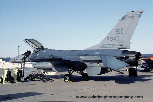 USAF Illinois ANG 170 TFS F-16A Fighting Falcon 82-0943/SI (1991)