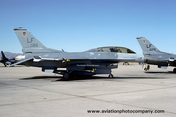 USAF 58 TTW 311 TFTS F-16D Fighting Falcon 88-0165/LF (1991)