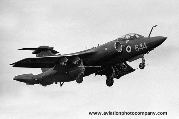 Royal Navy 736 Squadron Blackburn Buccaneer S.2 XV340/LM644 (1970)