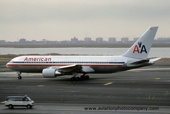 American Airlines Boeing 767-200 N303AA (1983)
