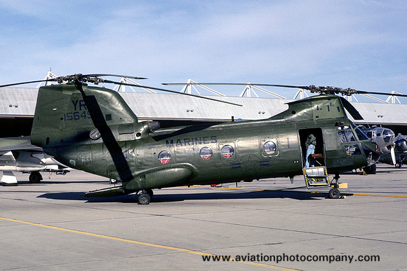 US Marines HMH-161 Vertol CH-46F Sea Knight 156455/YR-1 (1979)