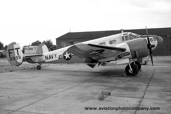 US Navy FASRON 200 Beech SNB-5 Expeditor 39899/FT (1959)