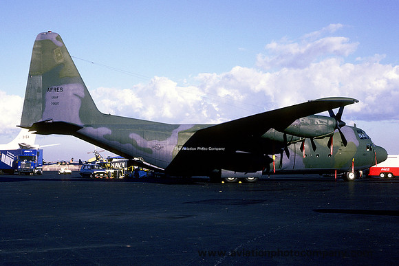 USAF AFRes Lockheed C-130B Hercules 57-0527 (1989)