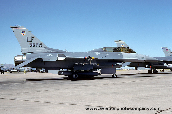 USAF 58 FW GD F-16D Fighting Falcon 88-0173/LF (1991)