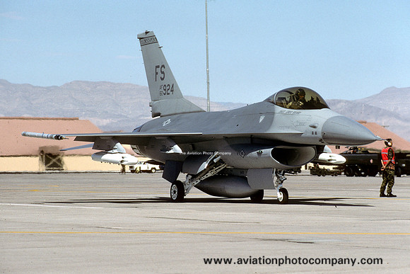 USAF Arkansas ANG 184 TFS F-16A Fighting Falcon 82-0924/FS at Nellis AFB (1991)