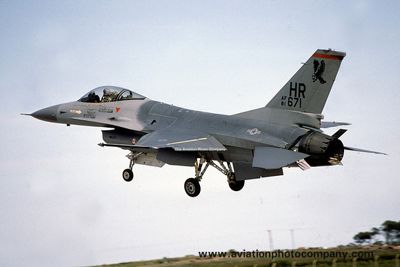 USAF 50 TFW 313 TFS F-16A Fighting Falcon 81-0671/HR (1986)