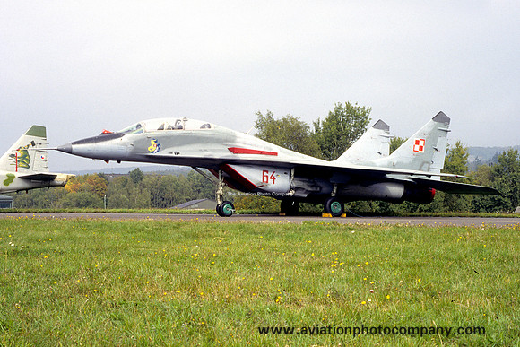 Polish Air Force 1 PLM Mikoyan MiG-29U 64 (1994)