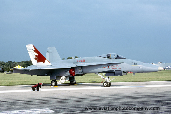Canadian Air Force 425 Squadron McDonnell Douglas CF-188 Hornet 188751 (1994)