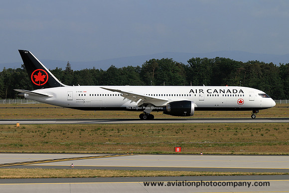 Air Canada Boeing 787-9 C-FSBV (2018)