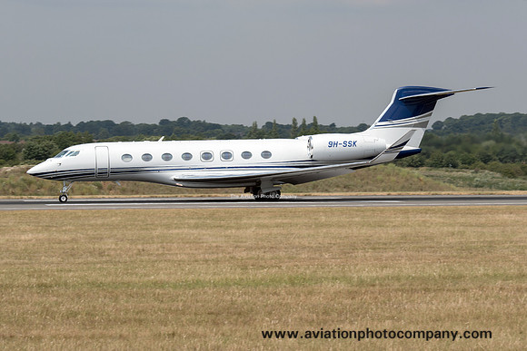 Emperor Aviation Gulfstream G650 9H-SSK at Luton (2018)