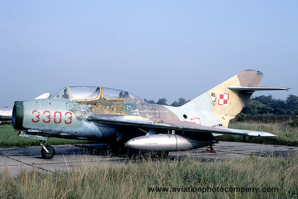 Polish Air Force Mikoyan MiG-15UTI 3303 (1994)