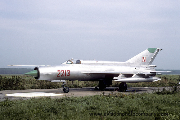 Polish Air Force 32 PLRT Mikoyan MiG-21R 2213 (1994)