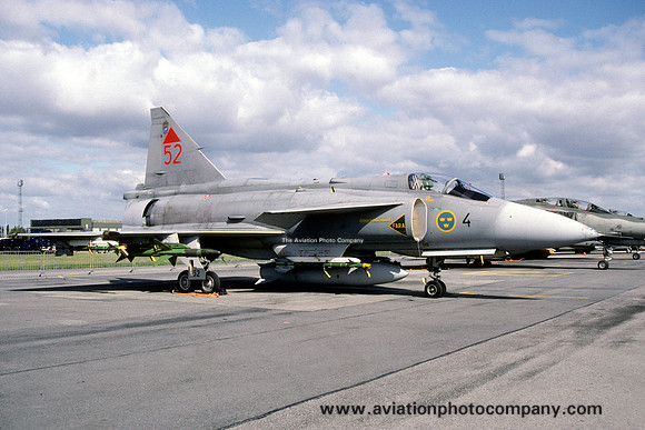Swedish Air Force F4 SAAB Viggen JA-37 37382/52 (1994)