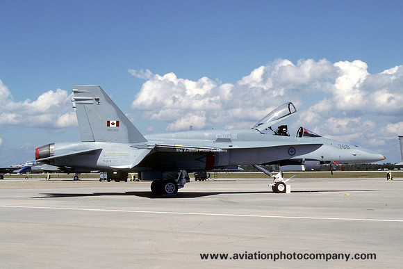 Canadian Air Force 3 Wing McDonnell Douglas CF-188 Hornet 188768 (1994)