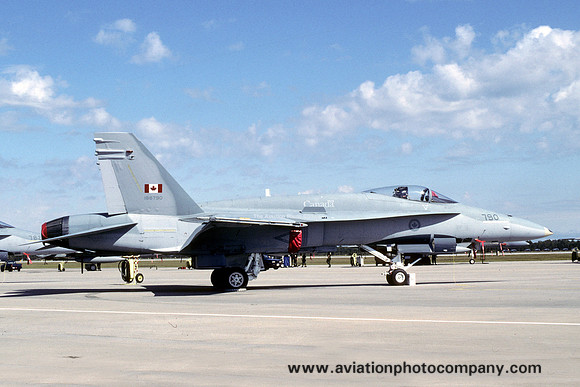 Canadian Air Force 3 Wing McDonnell Douglas CF-188 Hornet 188790 (1994)