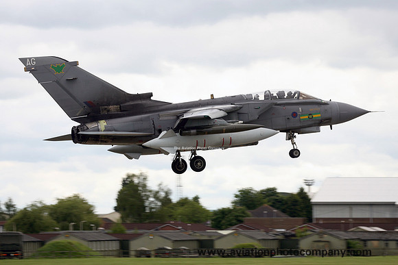 RAF 9 Squadron Panavia Tornado GR.4 ZA546/AG (2007)