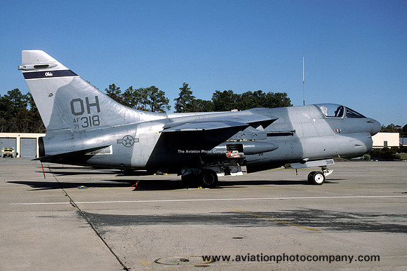 USAF Ohio ANG 166 TFS A-7D Corsair 71-0318/OH (1990)