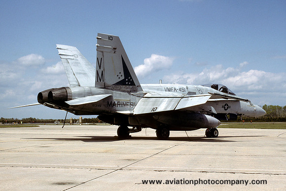 US Marines VMFA-451 F/A-18A Hornet 163145/VM-10 (1991)