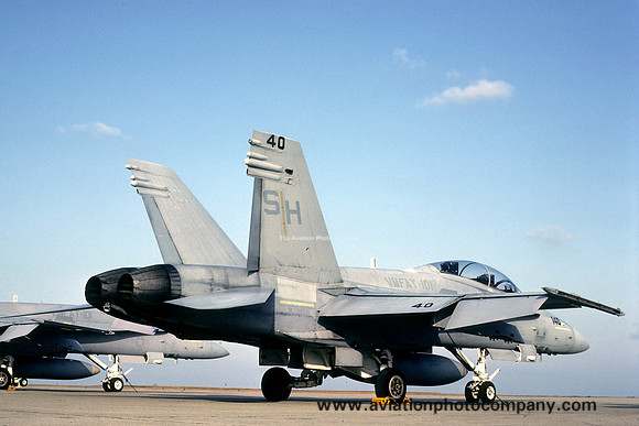 US Marines VMFAT-101 F/A-18D Hornet 163734/SH-140 (1992)
