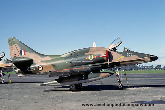 RNZAF 75 Squadron Douglas A-4K Skyhawk NZ6203 (1980)