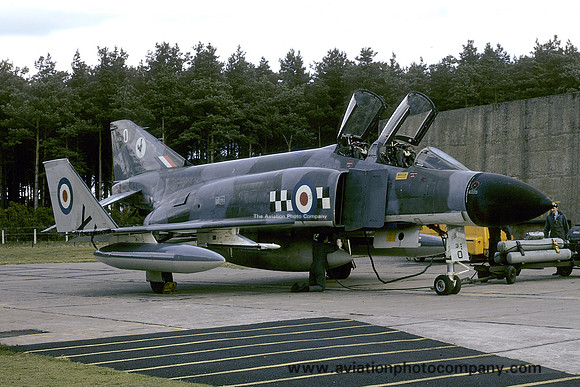 RAF 43 Squadron McDonnell F-4K Phantom FG.1 XV578/O (1974)