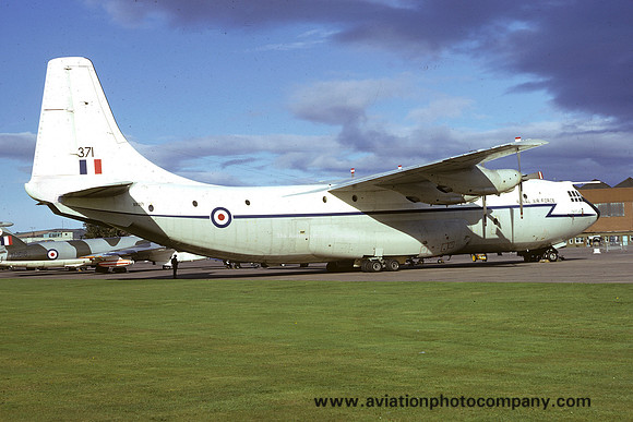 RAF 53 Squadron Short Belfast C.1 XR371 (1974)