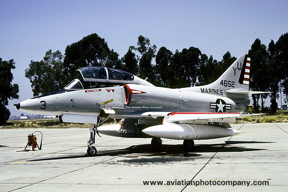 US Marines H&MS-13 Douglas TA-4F Skyhawk 154652/YU (1977)