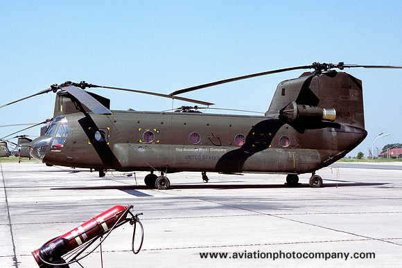 US Army 295th Aviation Company Vertol CH-47C Chinook 67-18528 (1977)